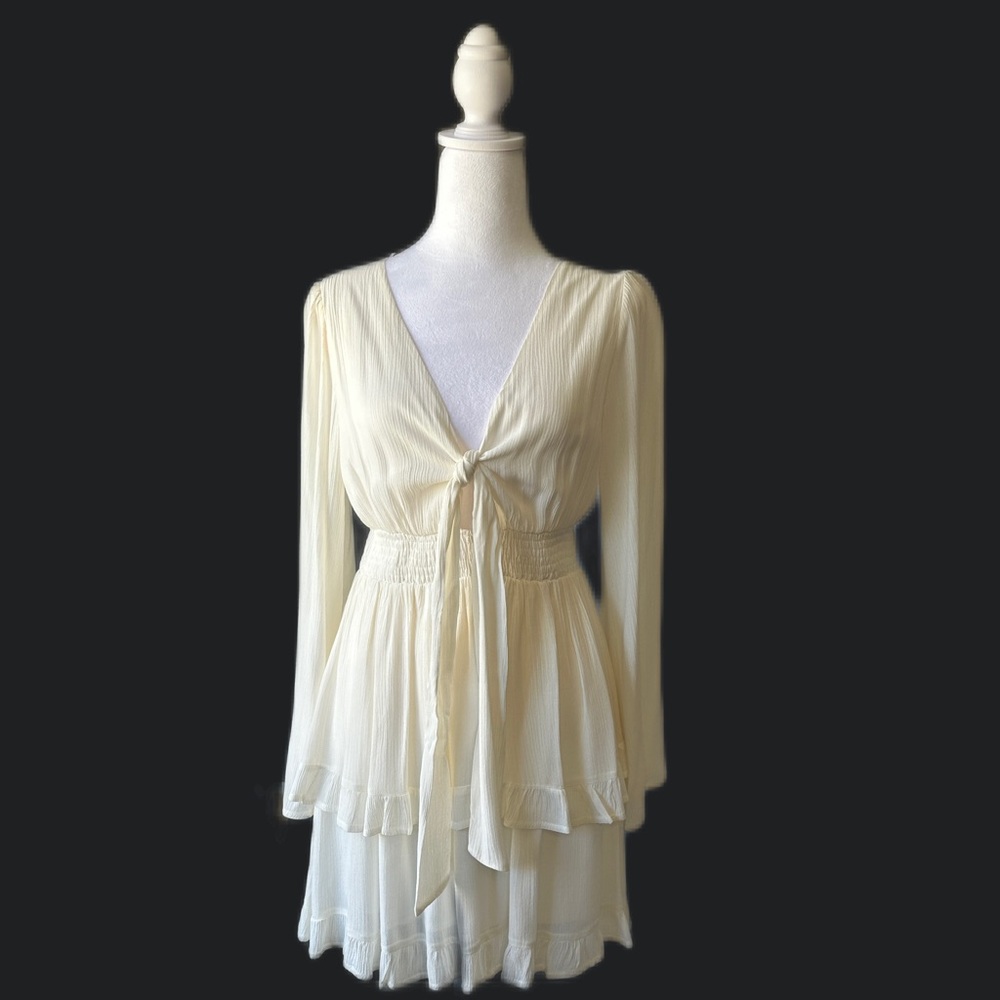 Perfect dress for both formal and casual outings!